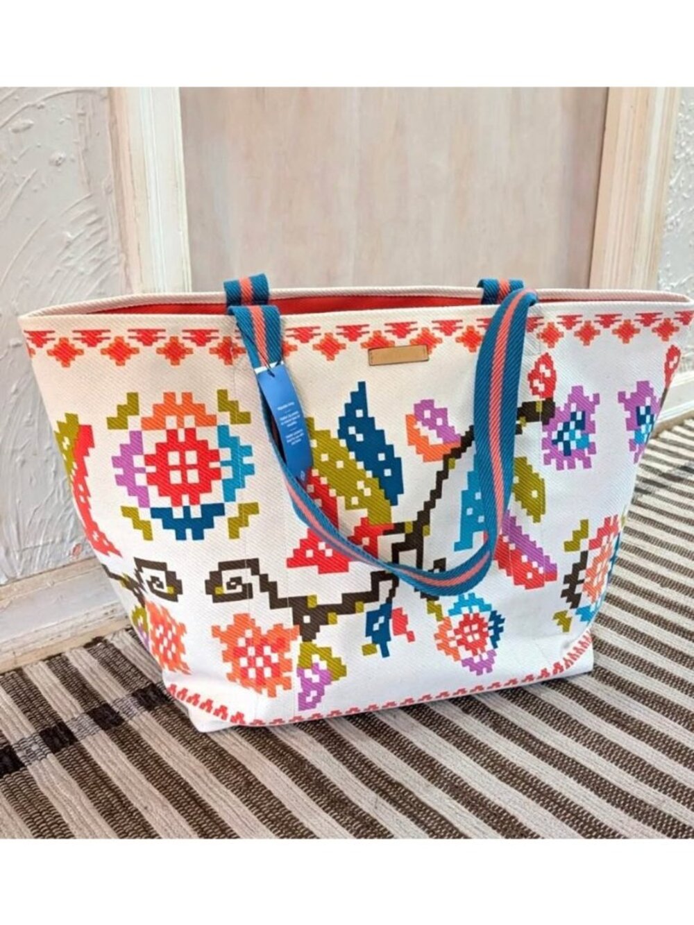 New Vera Bradley Reversible Large Canvas Beach Tote - Hacienda Cross Stitch